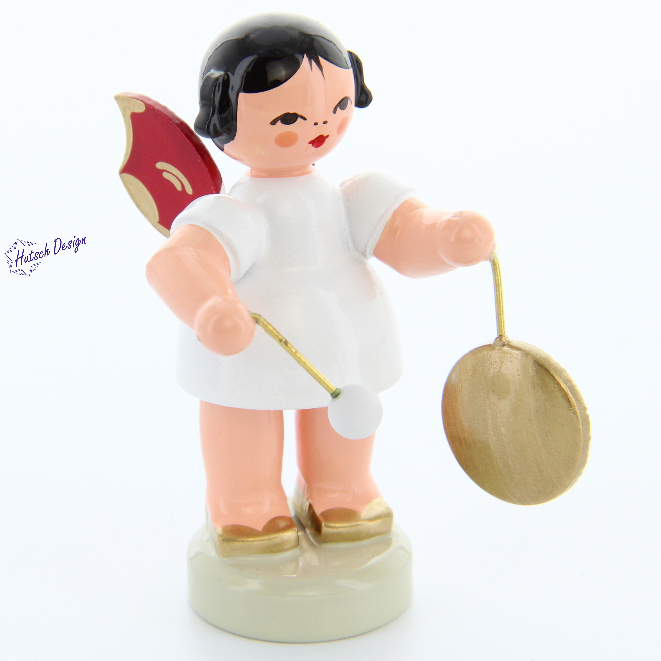Engel stehend mit kleinem Gong, rote Flügel Engel stehend mit kleinem Gong, rote Flügel