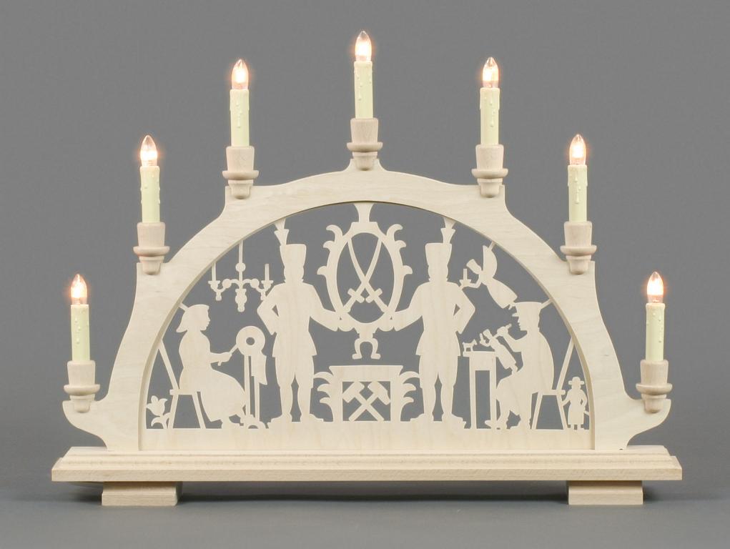 Schwibbogen mit Schwarzenberger Motiv, elektrisch beleuchtet Schwibbogen mit Schwarzenberger Motiv, elektrisch beleuchtet