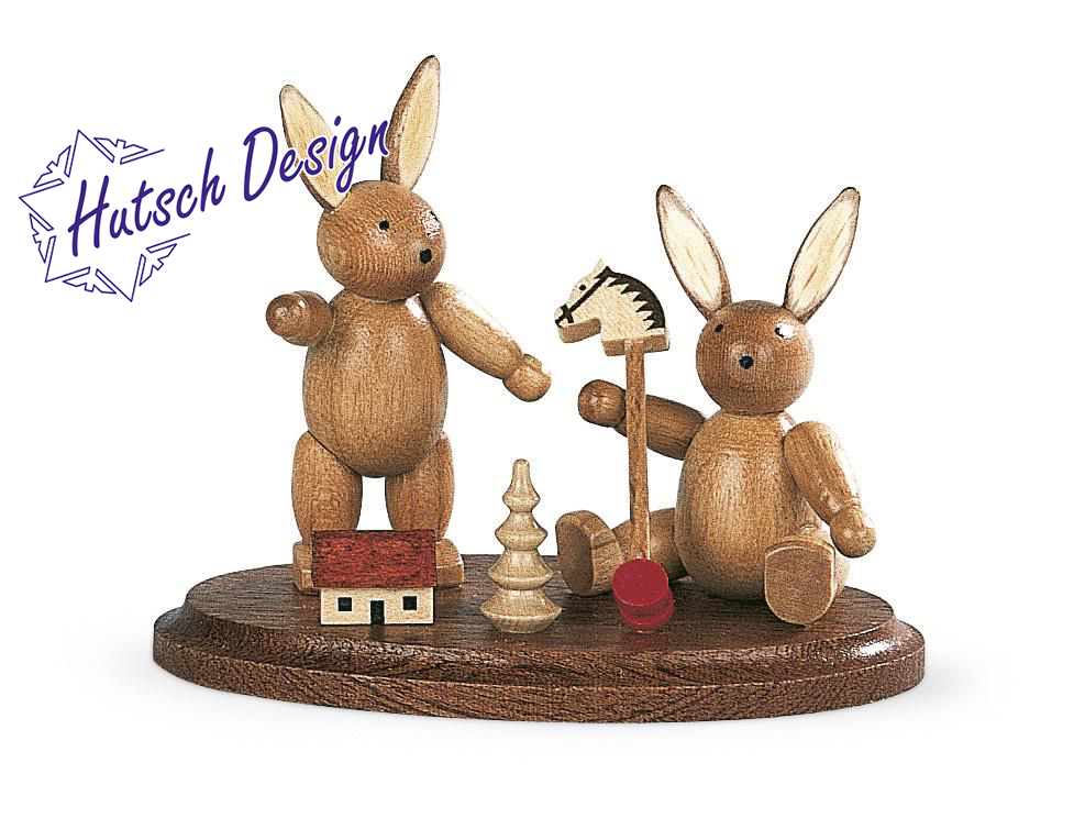 Zwei spielende Hasenkinder