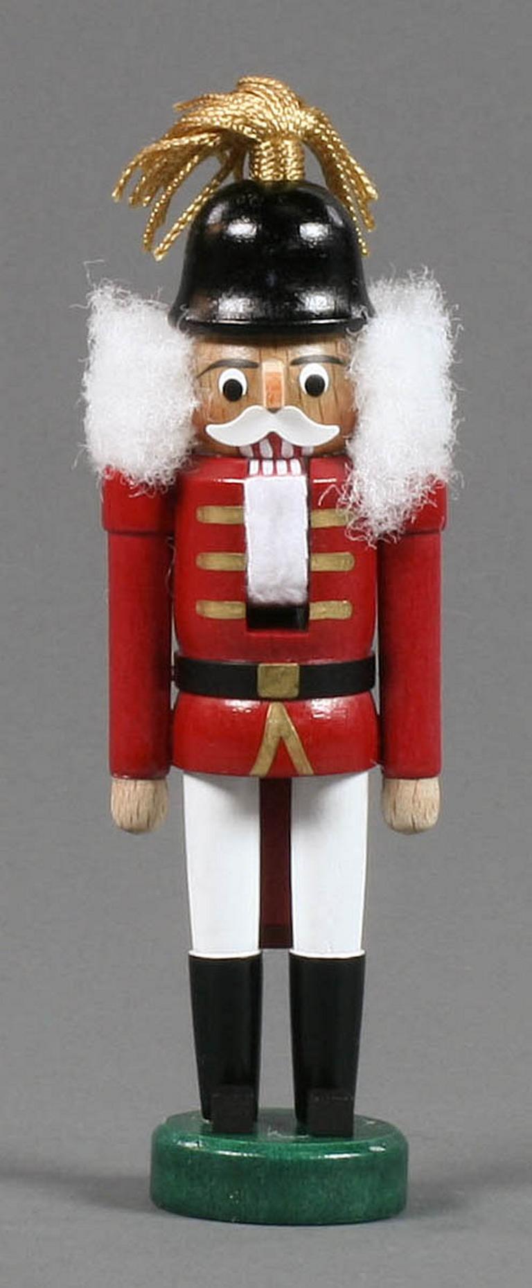 Nussknacker Österreicher rot-weiß, 13cm