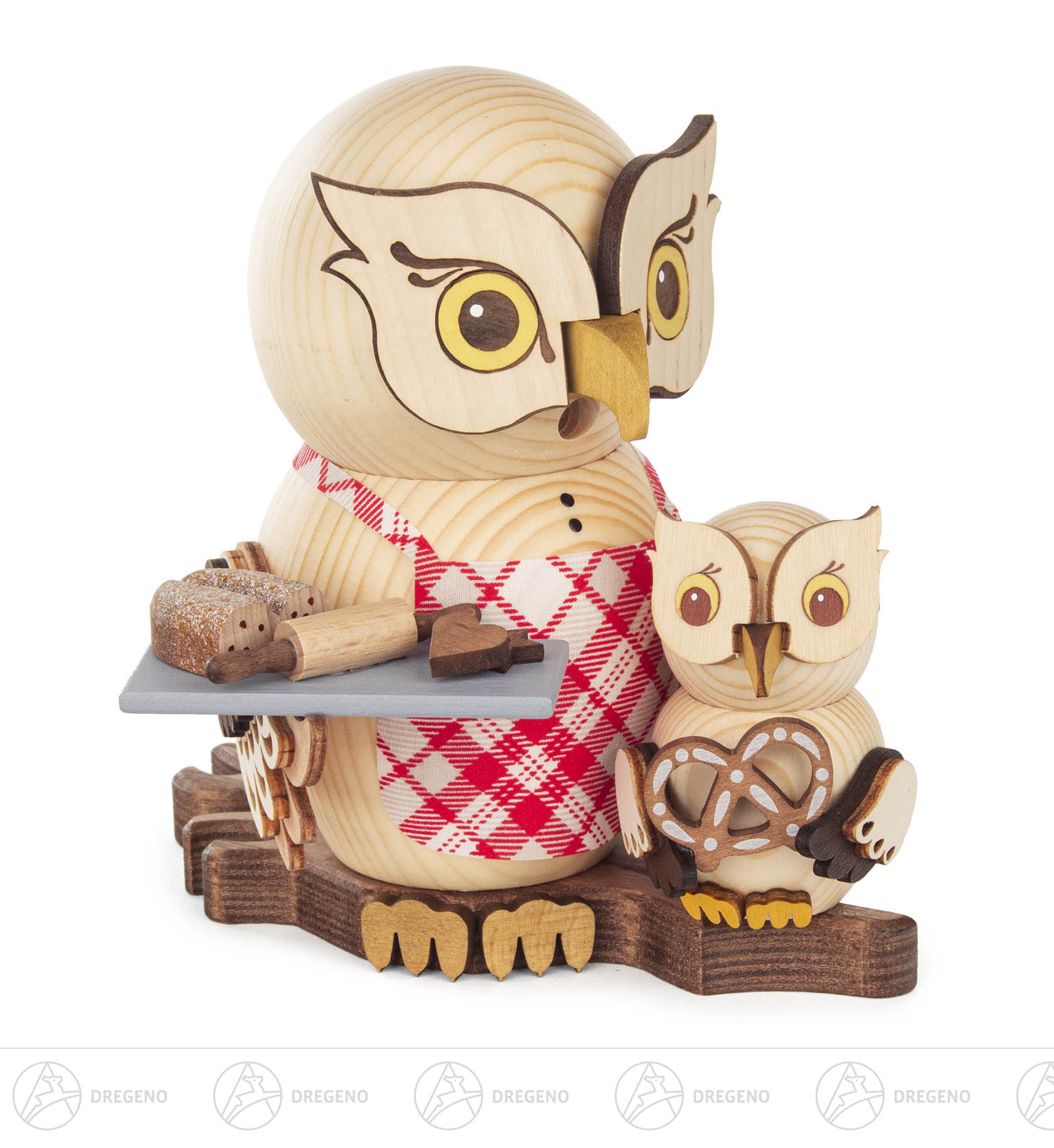 Räuchereule Weihnachtsbäckerei mit Kind