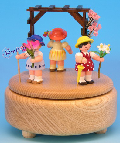Spieldose natur mit 3 Blumenkinder Spieldose natur mit 3 Blumenkinder