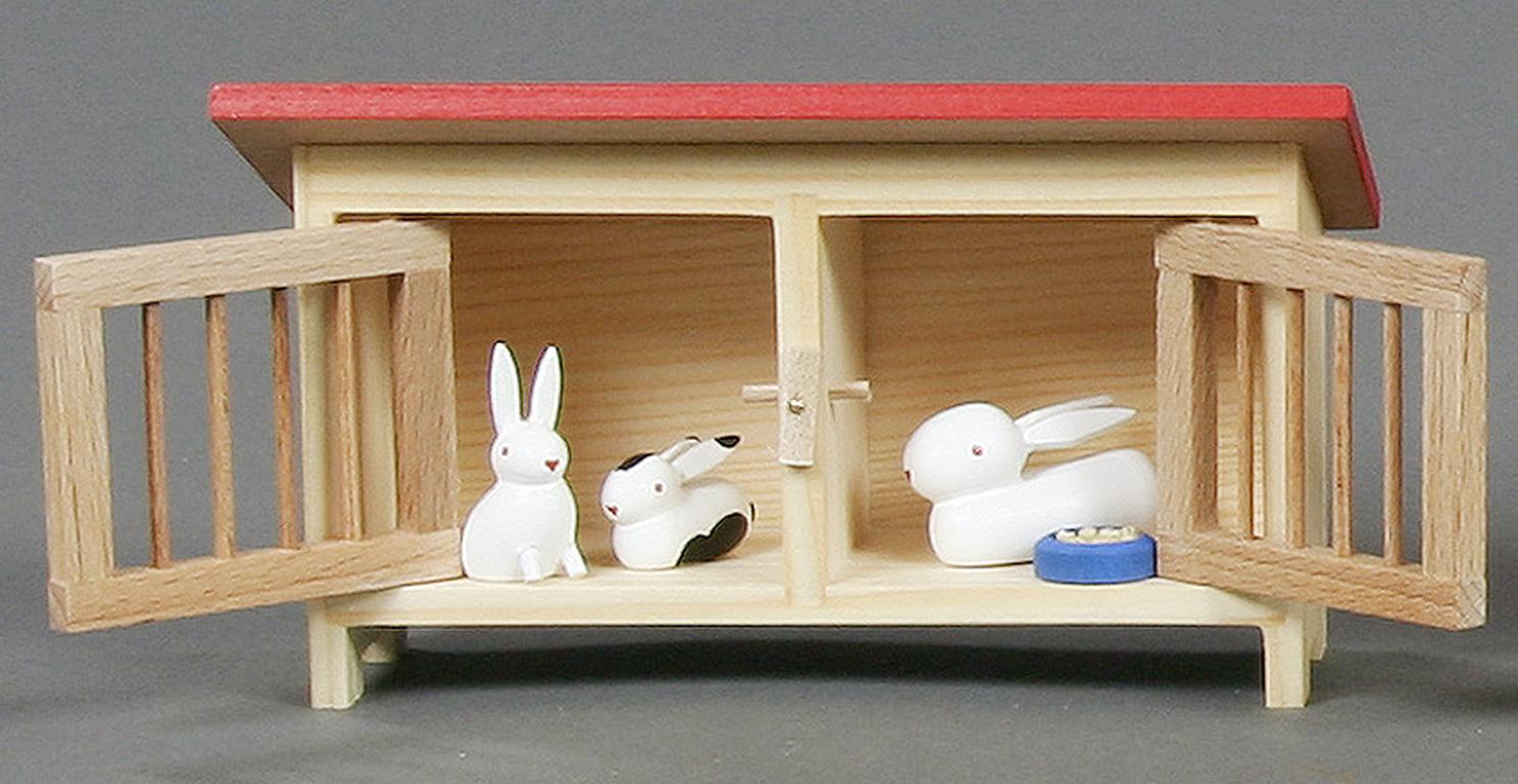 Kleiner Hasenstall mit Hasen (5)