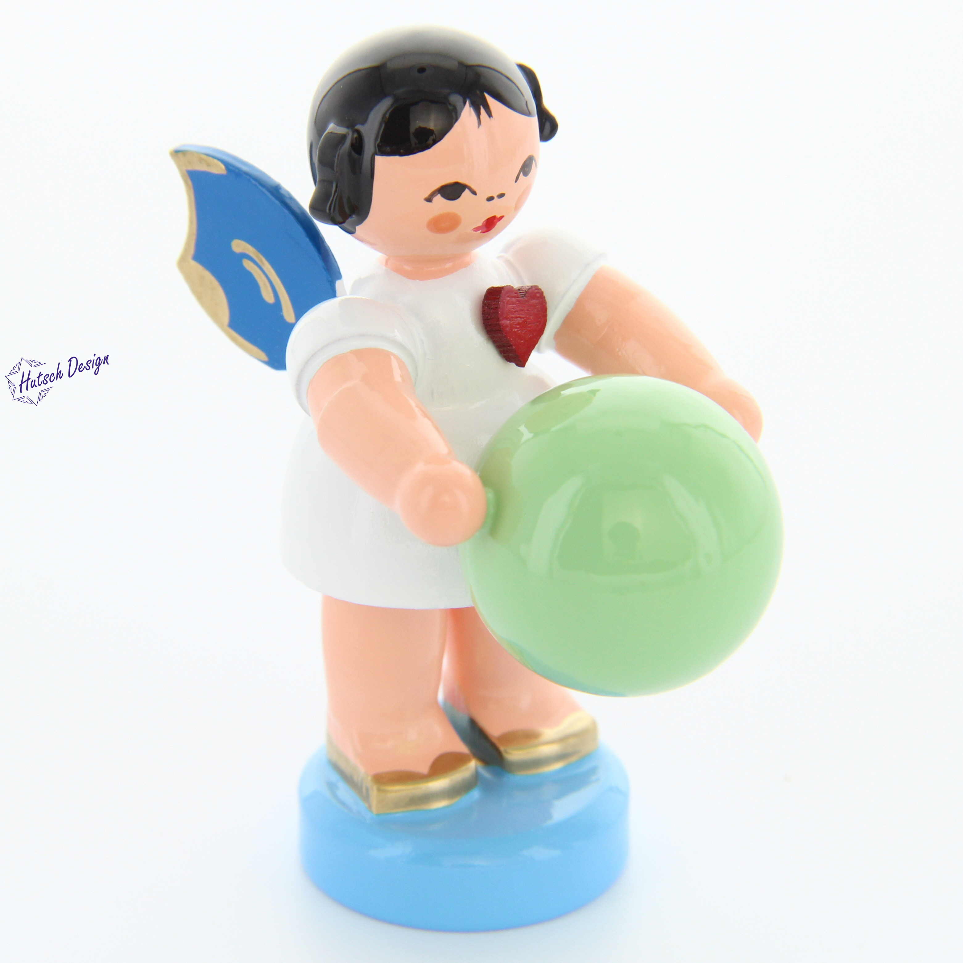 Herzengel stehend mit Gymnastikball, blaue Flügel Herzengel stehend mit Gymnastikball, blaue Flügel