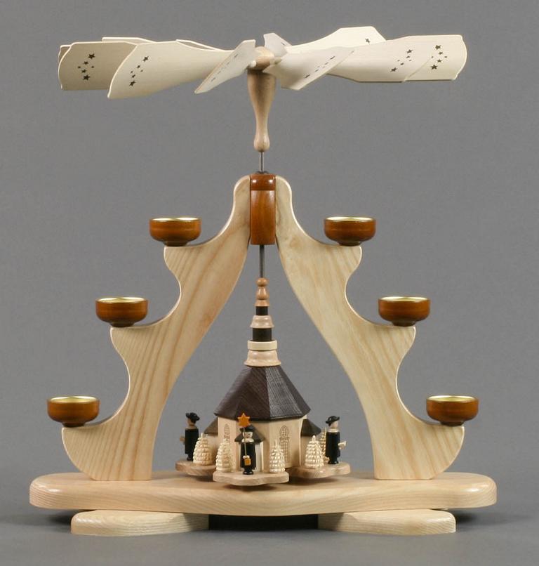 Pyramide mit Seiffener Kirche und Kurrende groß, für Teelichte Pyramide mit Seiffener Kirche und Kurrende groß, für Teelichte