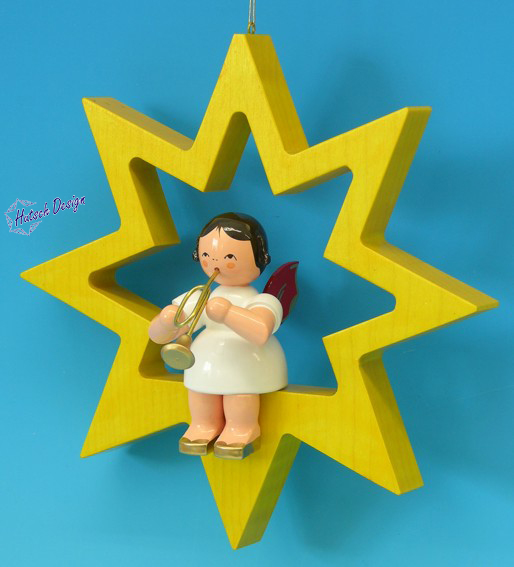 Engel sitzend groß mit Trompete, Flügel rot, Stern gelb