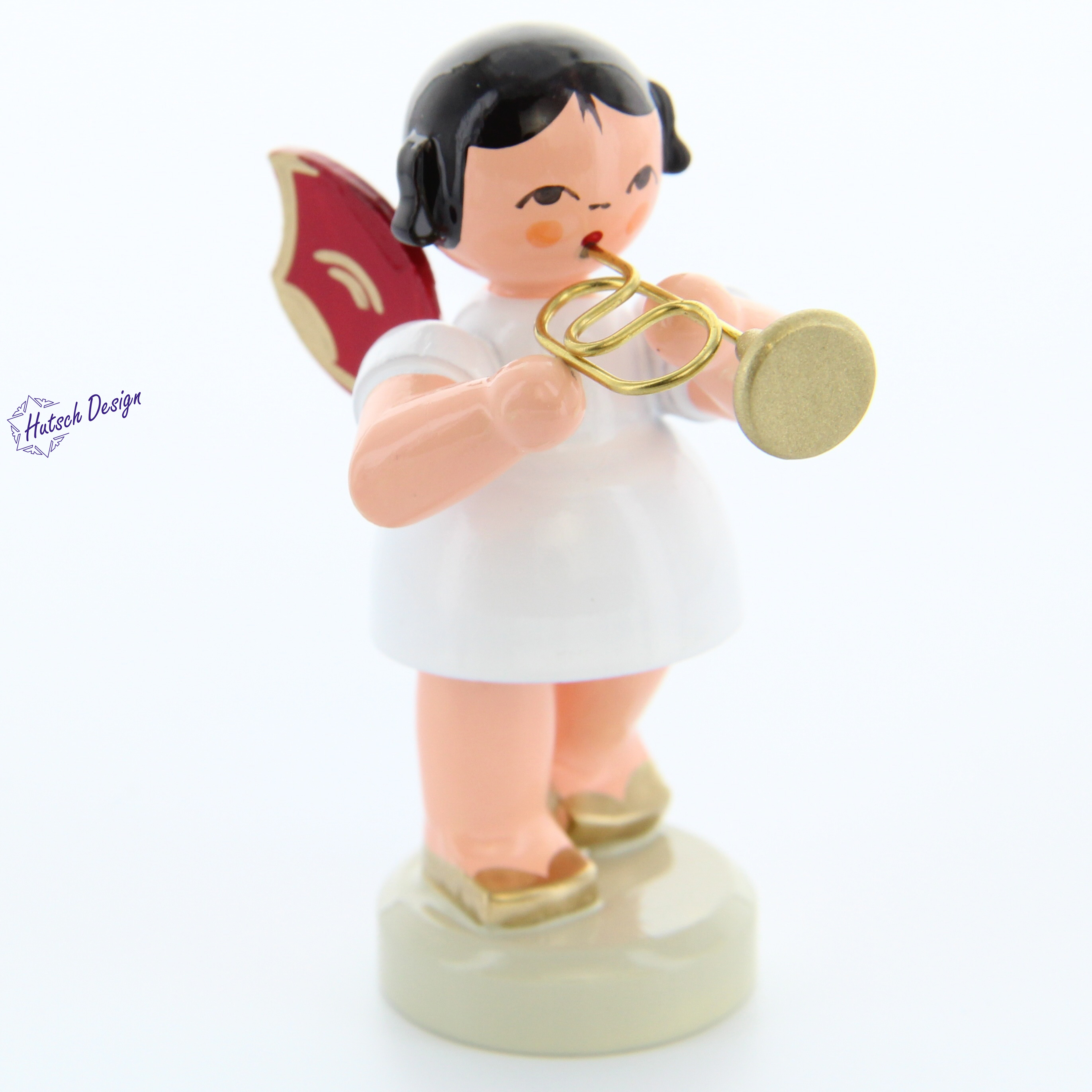 Engel stehend mit Flügelhorn, rote Flügel