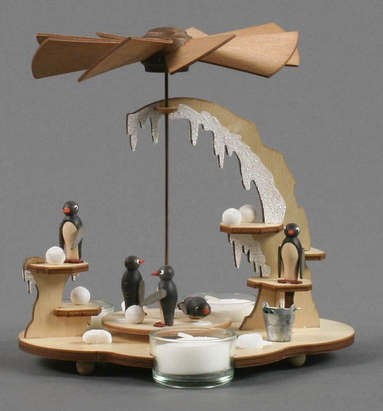 Pyramide mit Pinguinen, für Teelichte Pyramide mit Pinguinen, für Teelichte