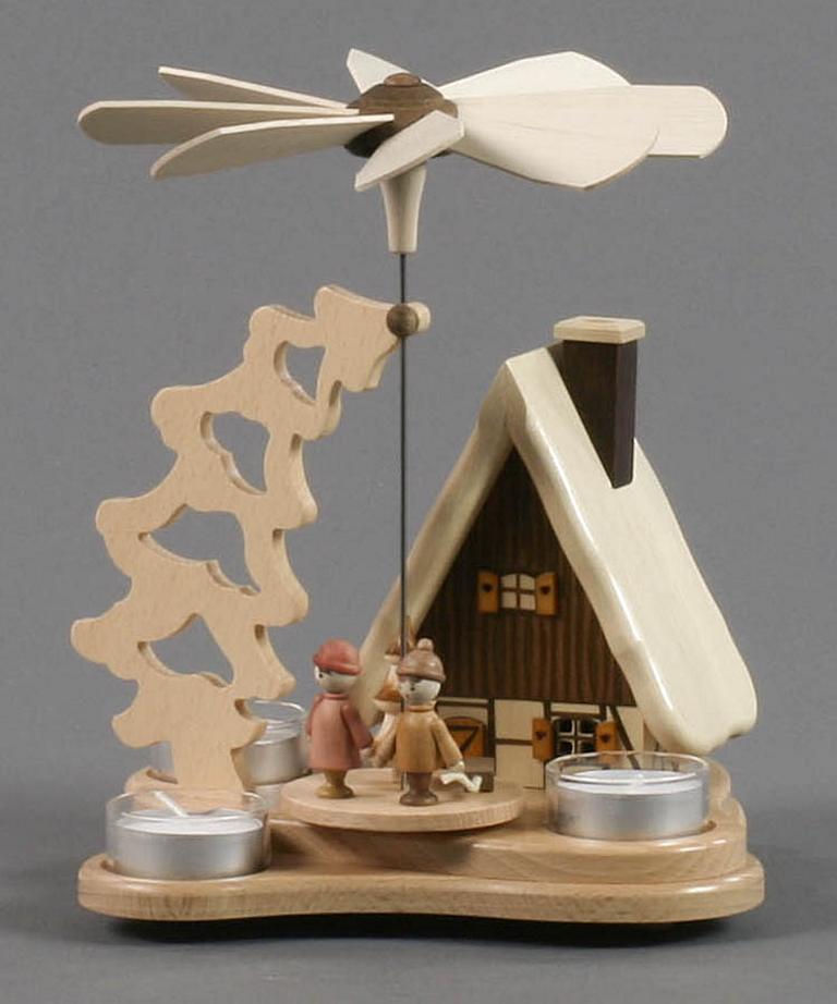 Pyramide mit Räucherhaus, für Teelichte