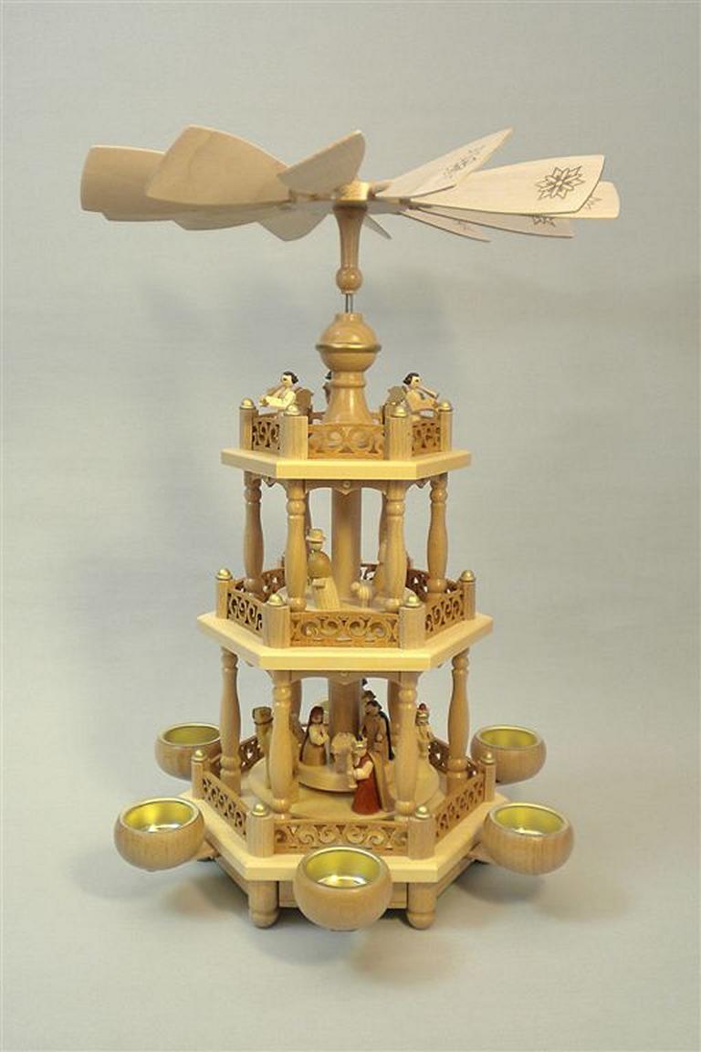 Pyramide 2-st. Christi Geburt für Teelichte  46 cm