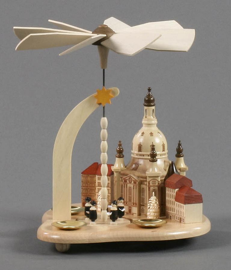 Pyramide mit Dresdner Frauenkirche und Neumarkthäusern, für Kerzen d14mm