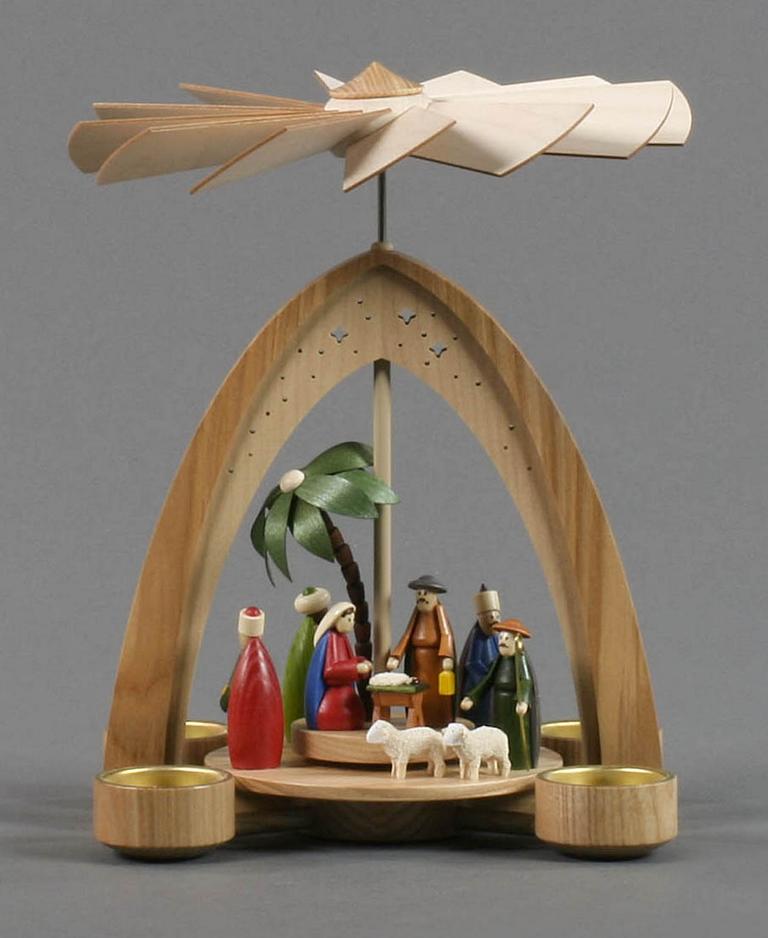 Pyramide mit Christi Geburt farbig, für Teelichte