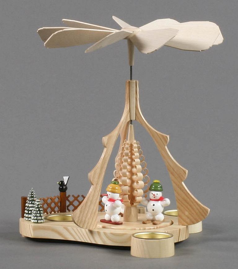 Pyramide mit Schneemännern, für Teelichte