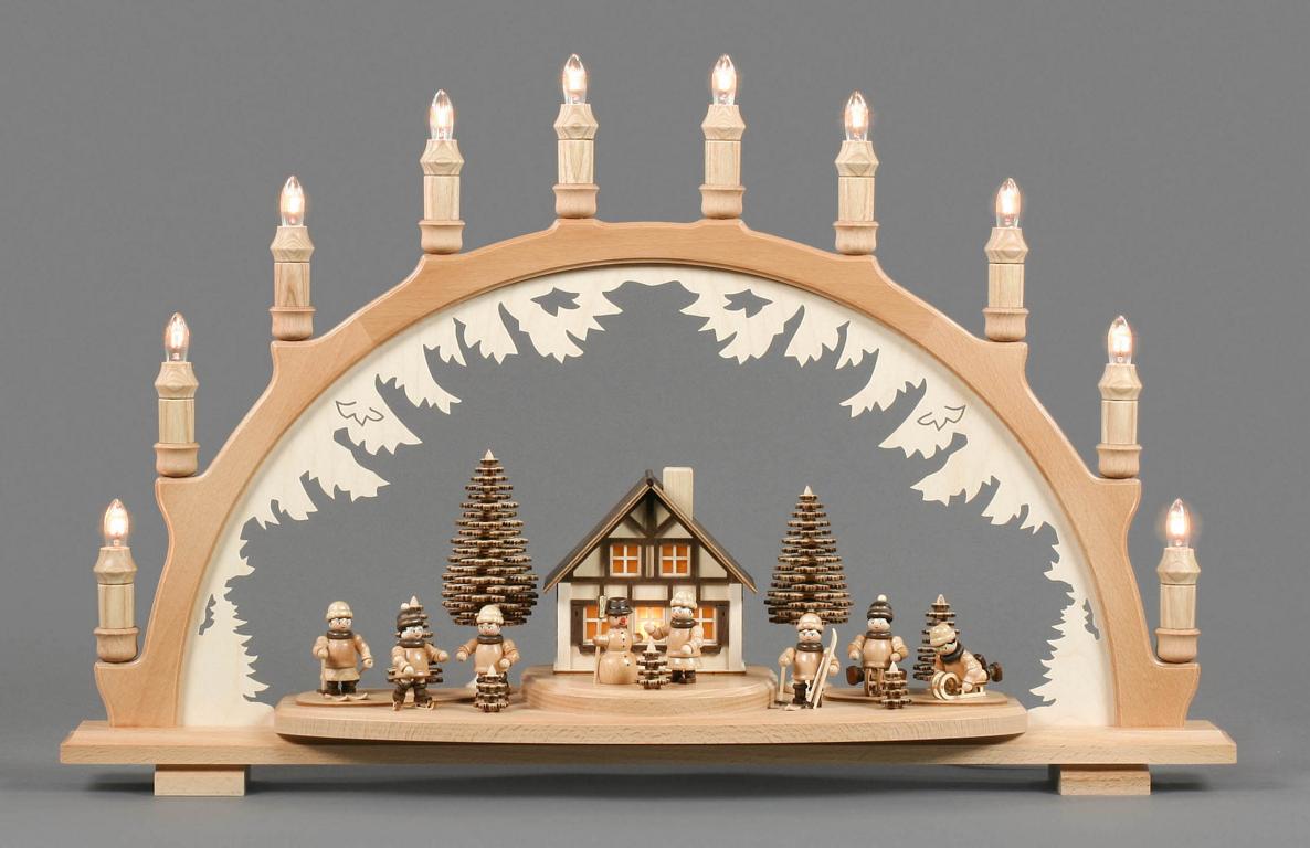 Schwibbogen mit Haus und Winterkindern, elektrisch beleuchtet, innenbeleuchtetes Gebäude