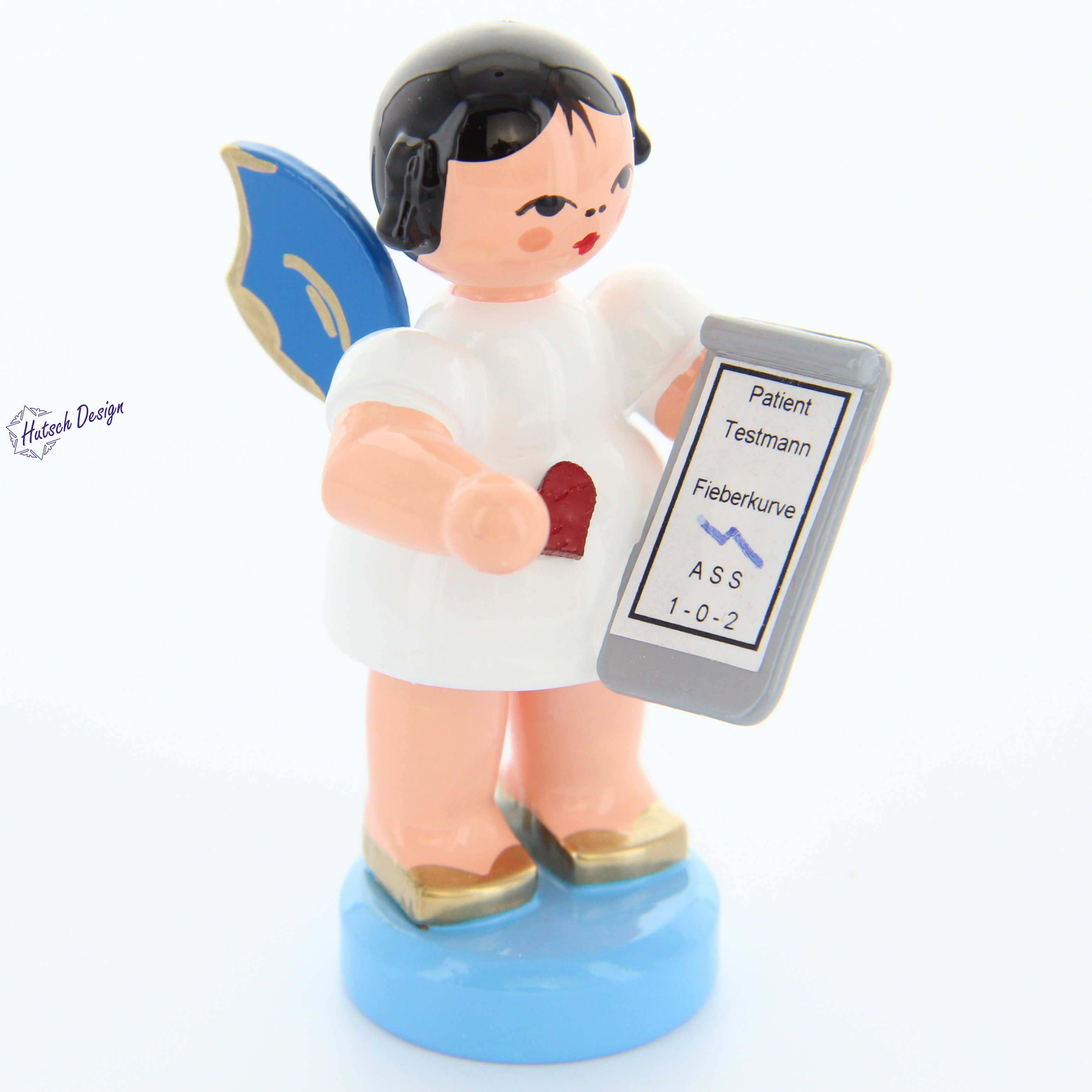 Herzengel stehend mit Krankenakte, blaue Flügel