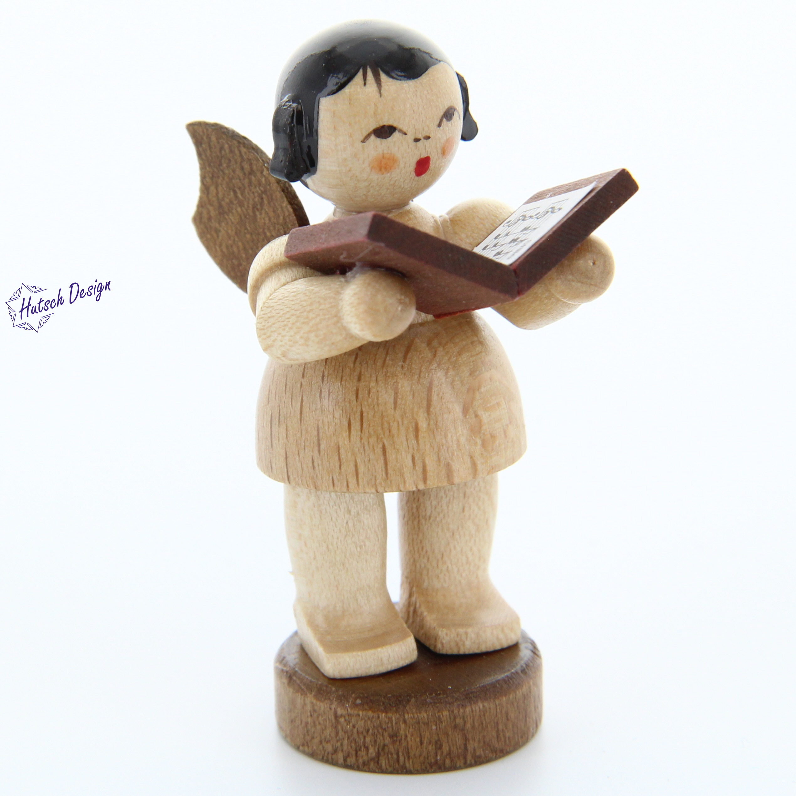 Engel stehend mit Buch, natur