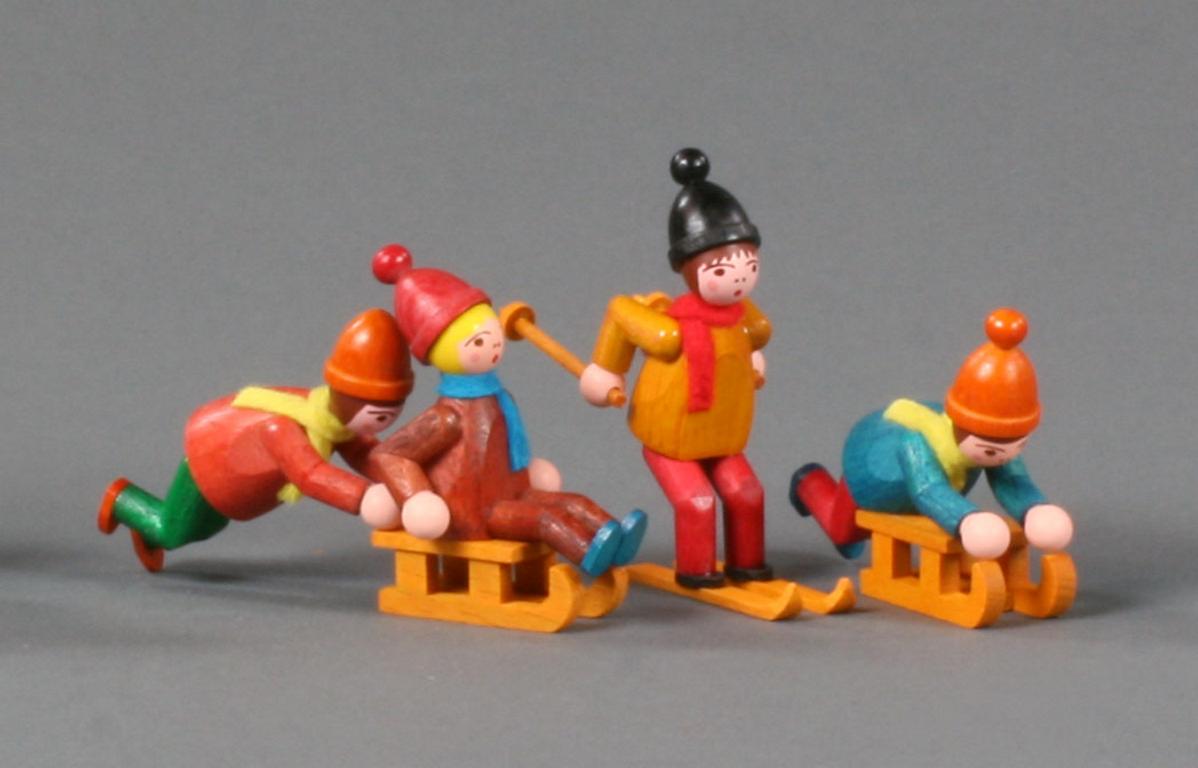 Wintersportler farbig lasiert (4)