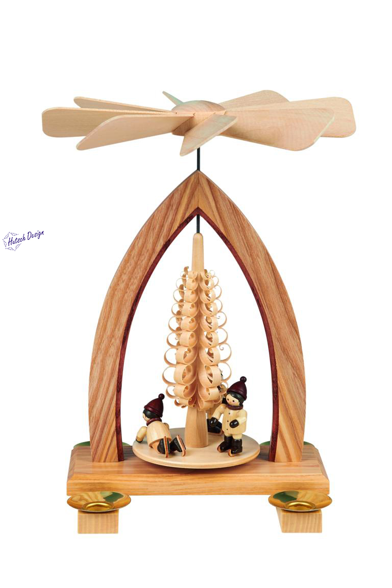 Pyramide mit Eisläufer 26cm Pyramide mit Eisläufer 26cm