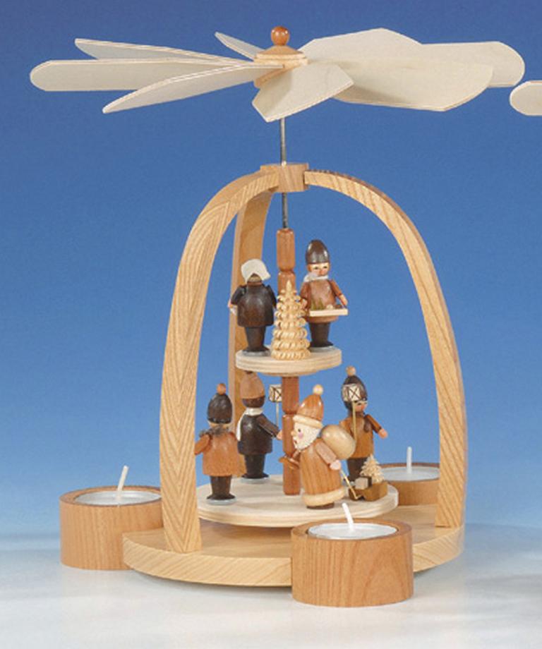 Teelichtpyramide mit Weihnachtsmann und Striezelkinder  naturt H 24 cm