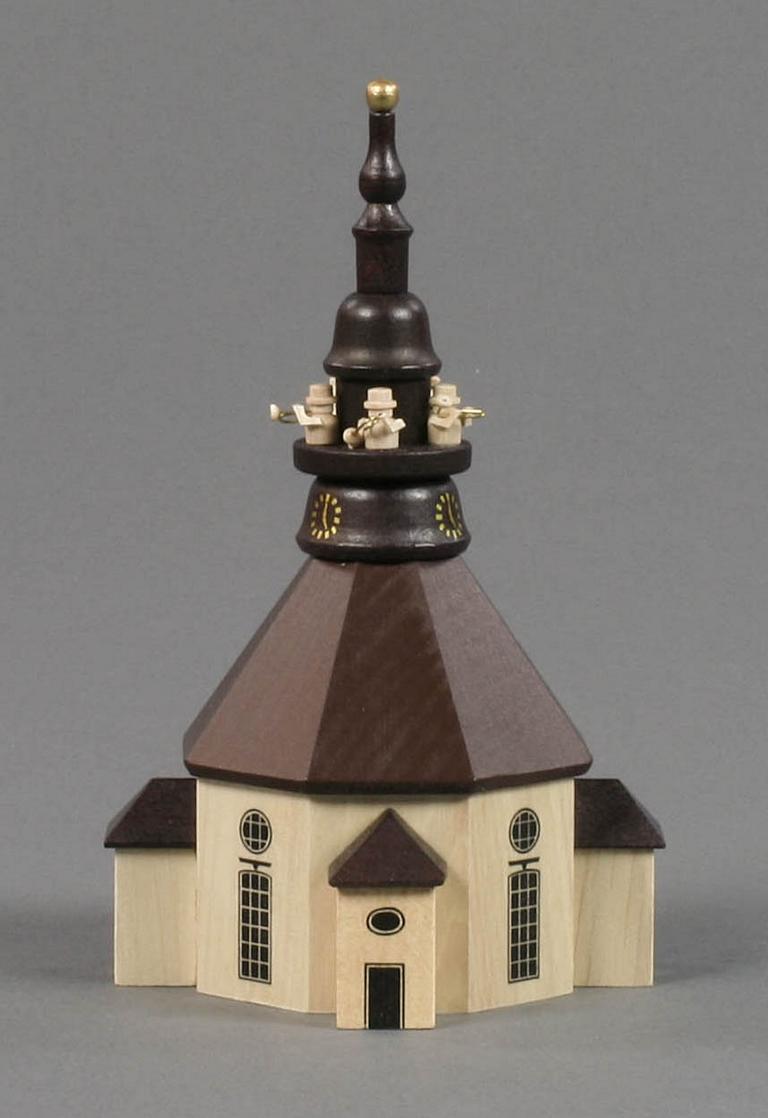 Seiffener Kirche mit Turmbläsern