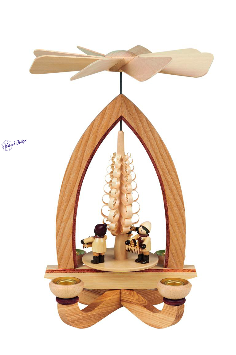 Pyramide mit Striezelkinder  (4,5 cm) 28cm