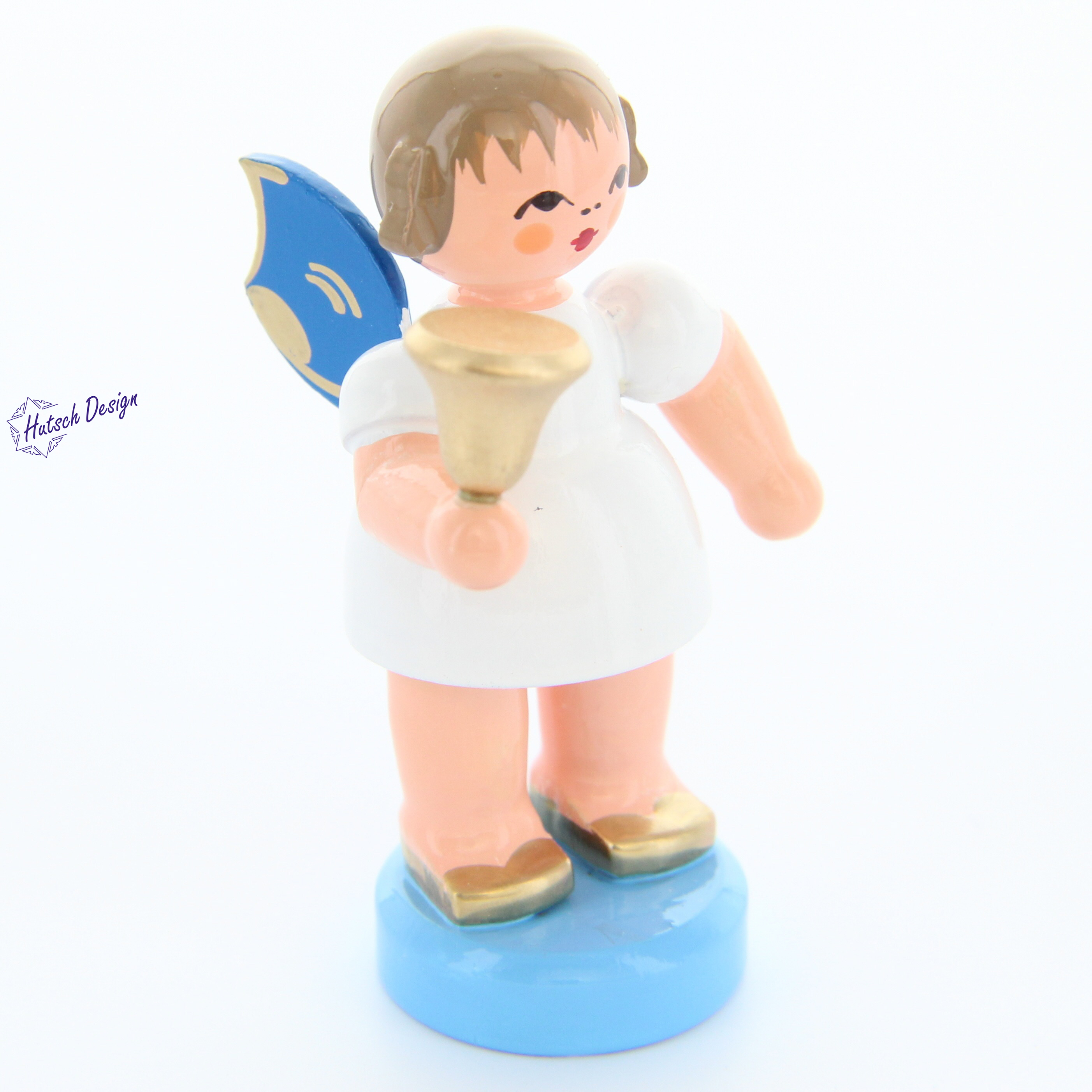 Engel stehend mit Glocke, blaue Flügel
