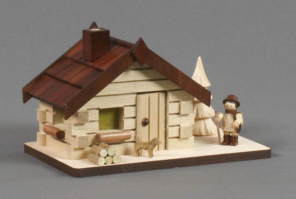Räucherhaus mit Waldarbeiter