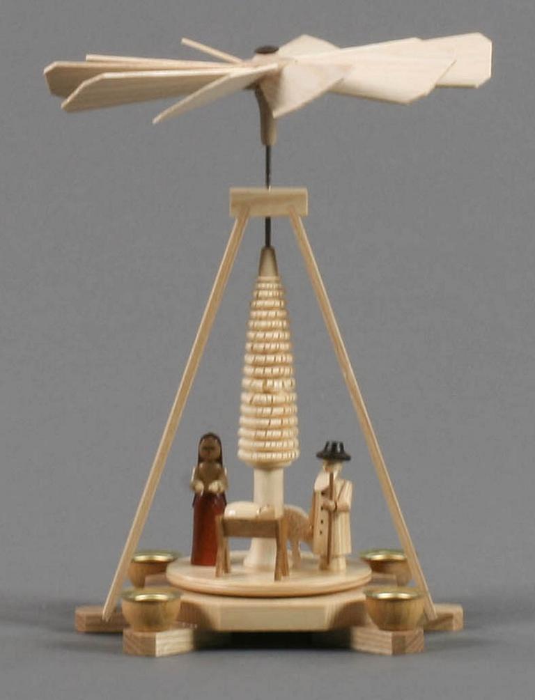 Pyramide mit Christi Geburt, für Kerzen d14mm